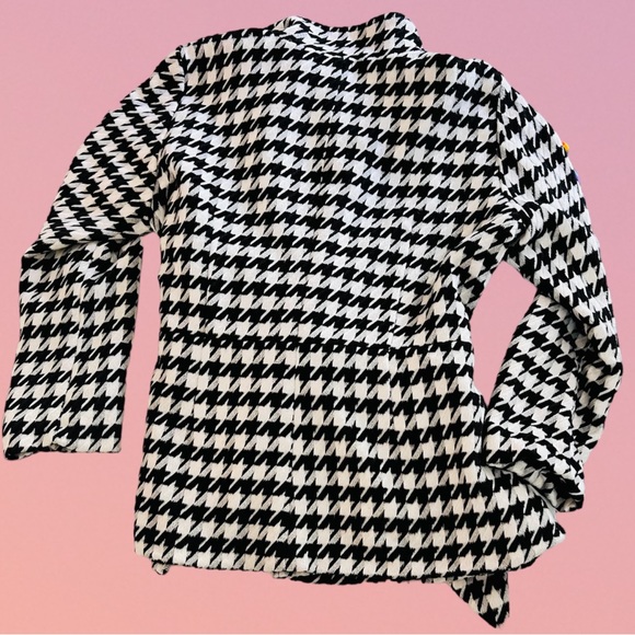 Black & White For Cynthia Coat w/ Jig Saw Pattern - Picture 4 of 4